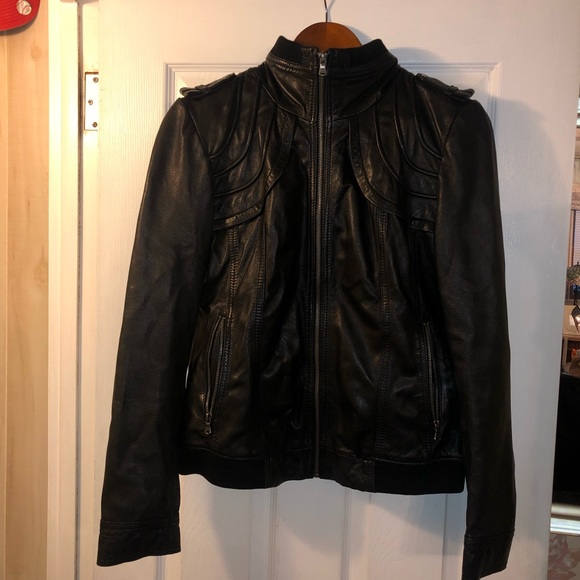 ‼️SOLD‼️ Guess Leather Jacket - Picture 1 of 5